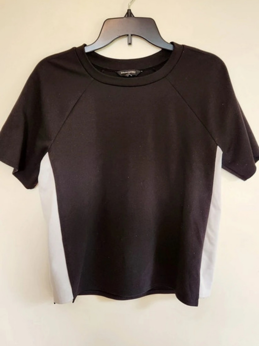 Banana Republic Color Block Short Sleeve Tee Black & White